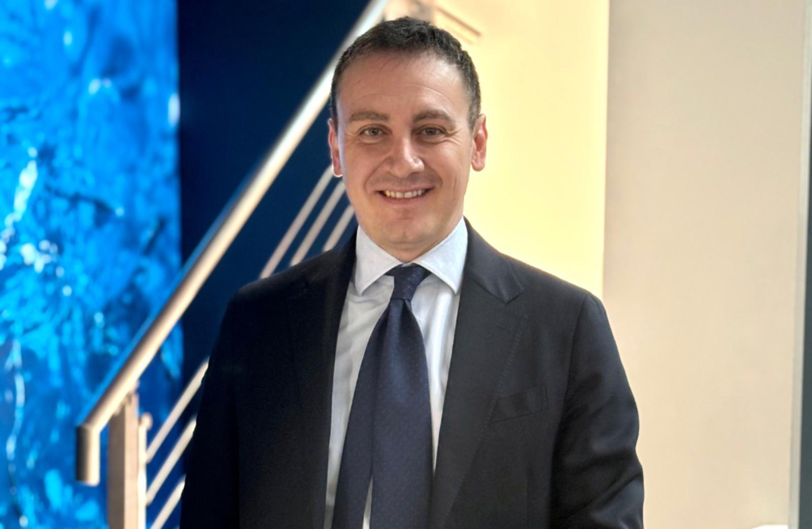 <p><span style="font-size:11.0pt"><span calibri="" light="" style="font-family:">La nuova rete dei gestori idrici pubblici della Lombardia Est – <b>leAcque</b>, costituita da <b>Acque Bresciane</b>, <b>AqA </b>del Gruppo Tea e <b>Padania Acque</b> – è stata presentata ufficialmente a <b>Ecomondo</b>, l’evento internazionale di riferimento per la green e circular economy che riunisce industrie, stakeholder, policy maker, ricercatori e rappresentanti delle istituzioni.</span></span></p>

<p><span style="font-size:11.0pt"><span style="font-family:"Calibri Light",sans-serif">Nel corso della tavola rotonda “ACQUA 2030: visioni e strategie delle reti d’impresa dell’idrico”, organizzata da <b>Almaviva</b> in collaborazione con <b>The European House – Ambrosetti</b>, il Consigliere Delegato di leAcque e Direttore Generale di Padania Acque <b>Stefano Ottolini</b> ha illustrato la visione di sviluppo di leAcque, confrontandosi con alcuni dei principali operatori del settore.</span></span></p>

<p> </p>